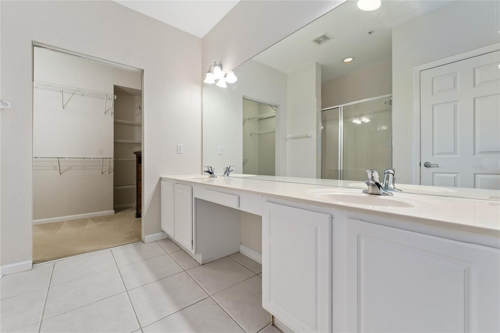 Image 28 of 36 For 6422 Agastia Court 101