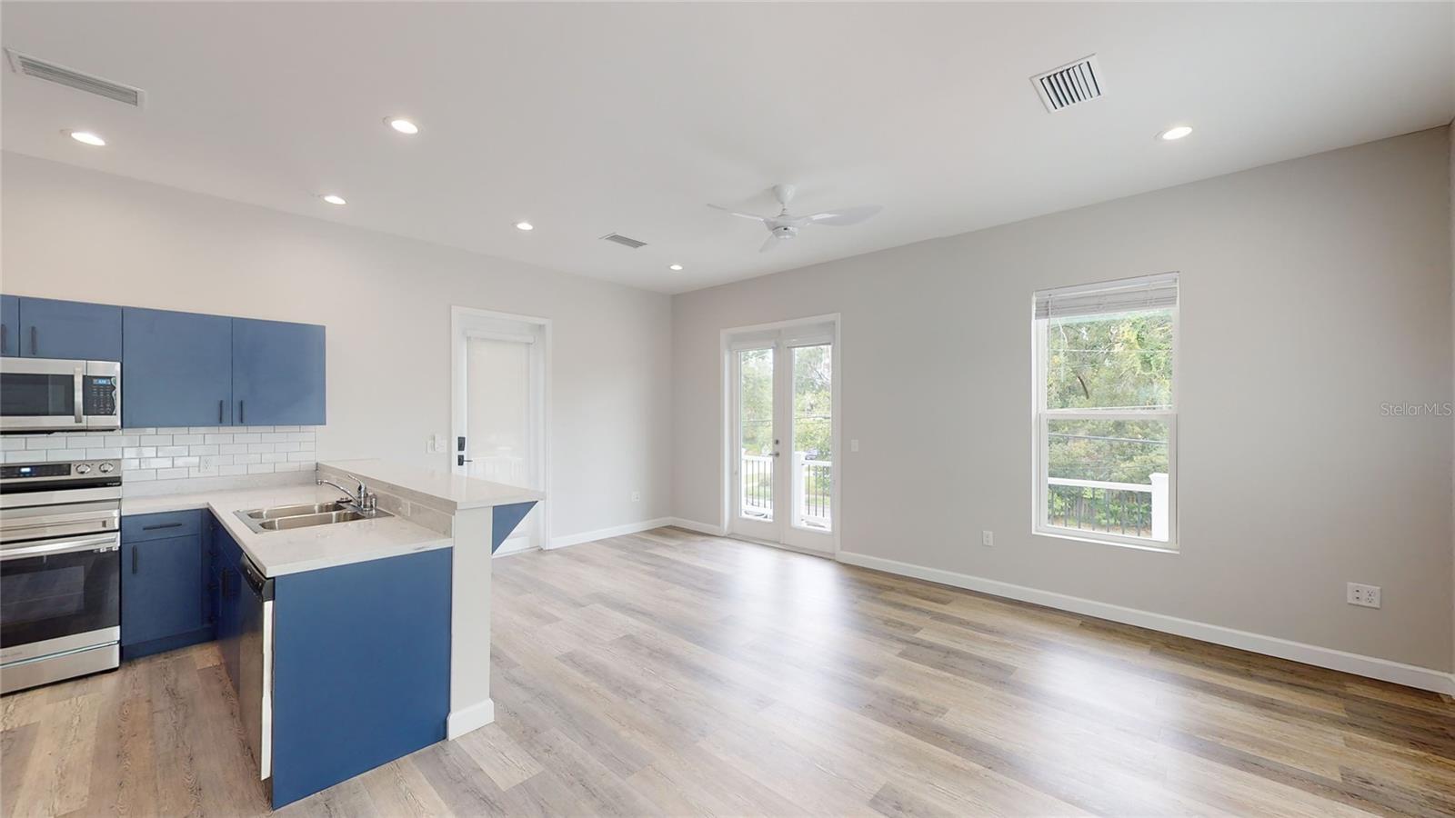 Image 6 of 9 For 1820 Robinson Street