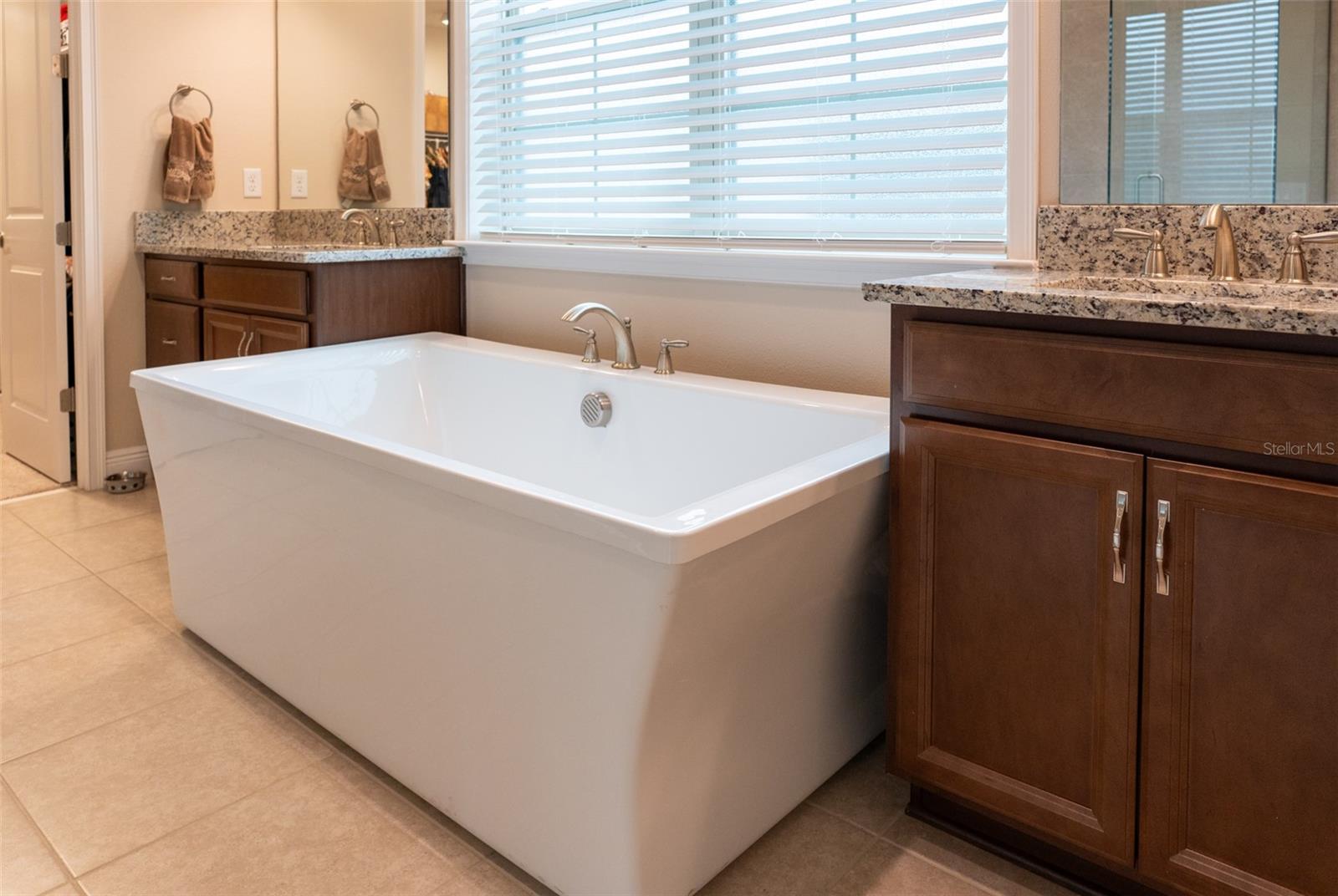 Image 55 of 83 For 8112 Cleobury Drive