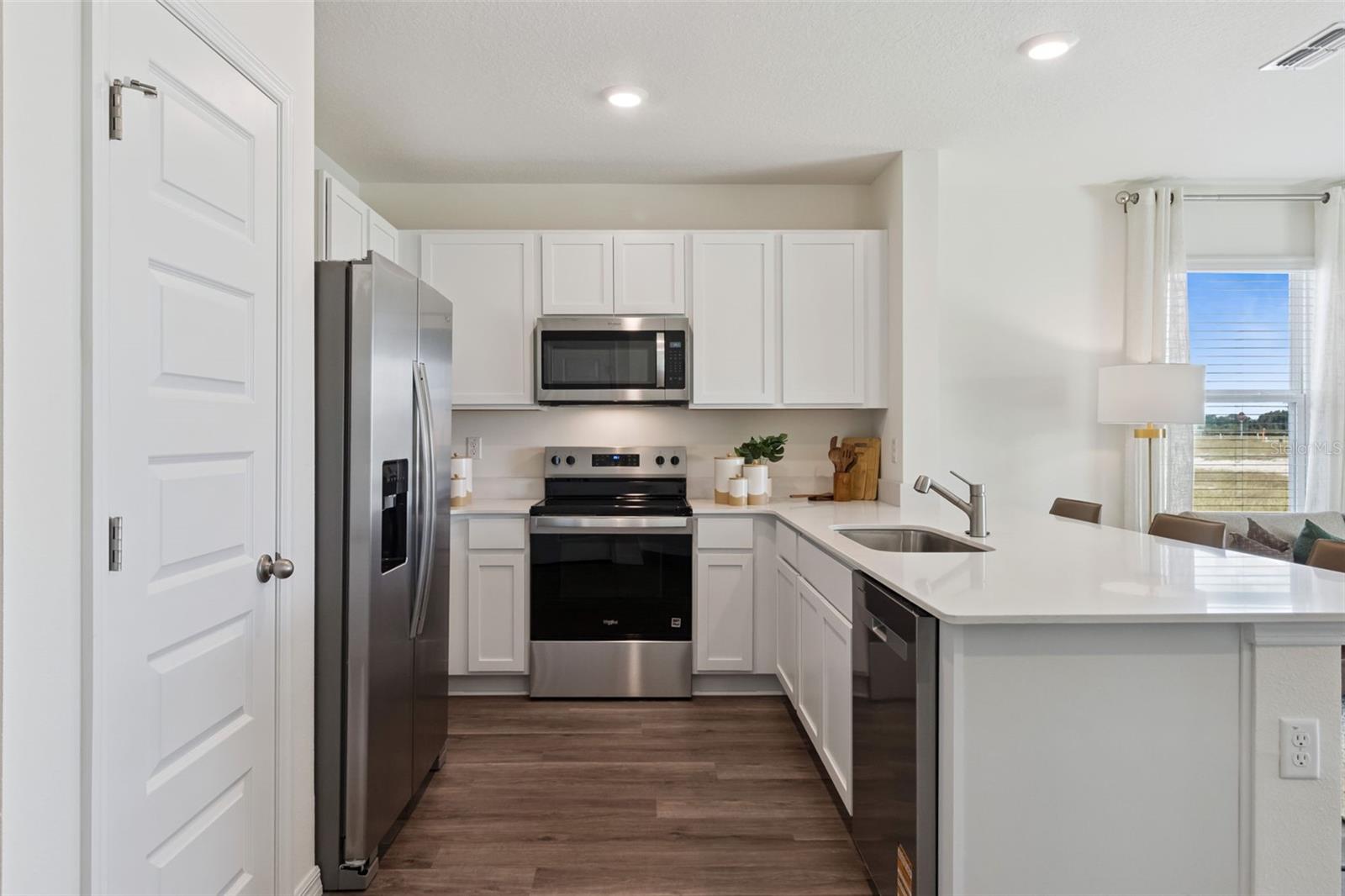 Image 7 of 30 For 2645 Olympic Court