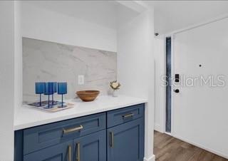 Image 2 of 10 For 212 Orienta Point Street 212