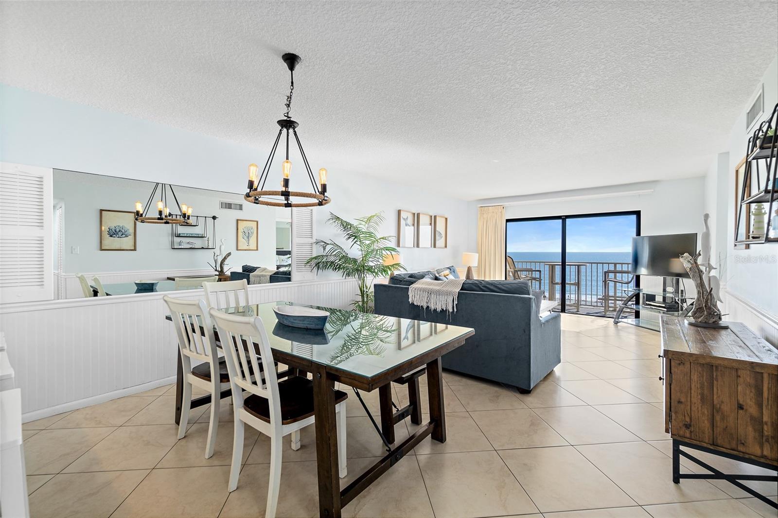 Image 11 of 34 For 7520 Ridgewood Avenue 809