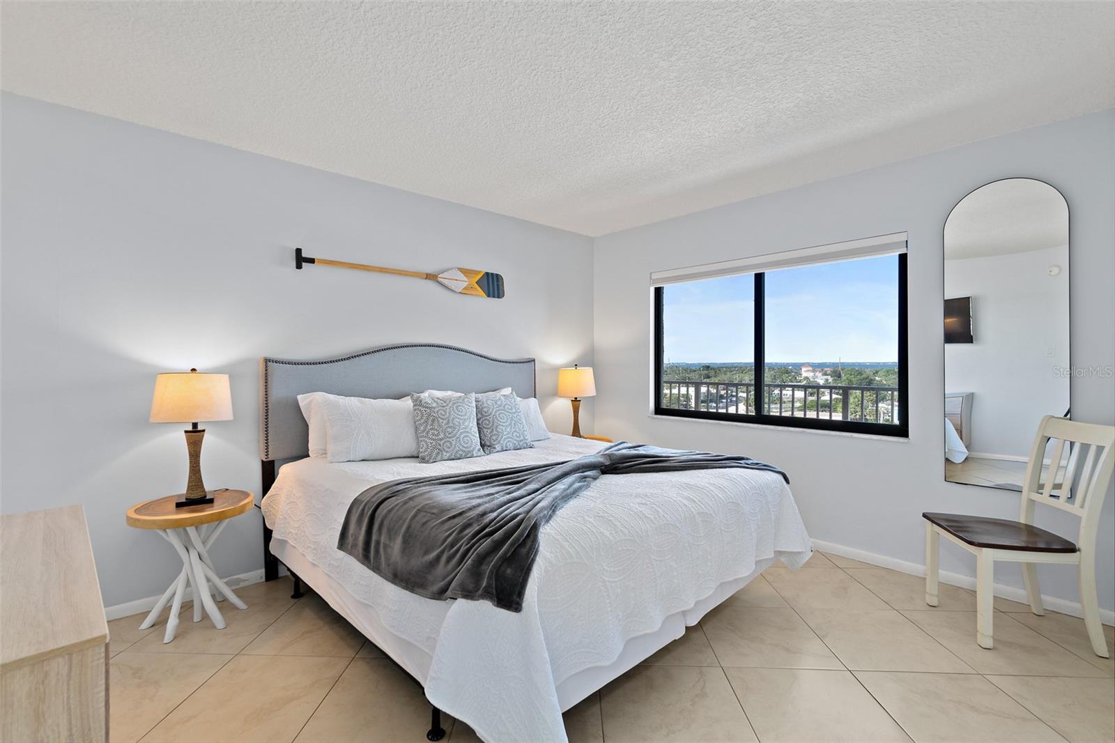 Image 25 of 34 For 7520 Ridgewood Avenue 809