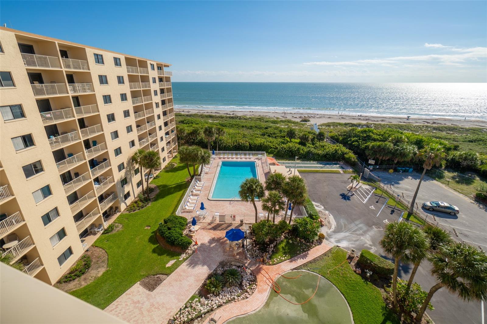 Image 28 of 34 For 7520 Ridgewood Avenue 809