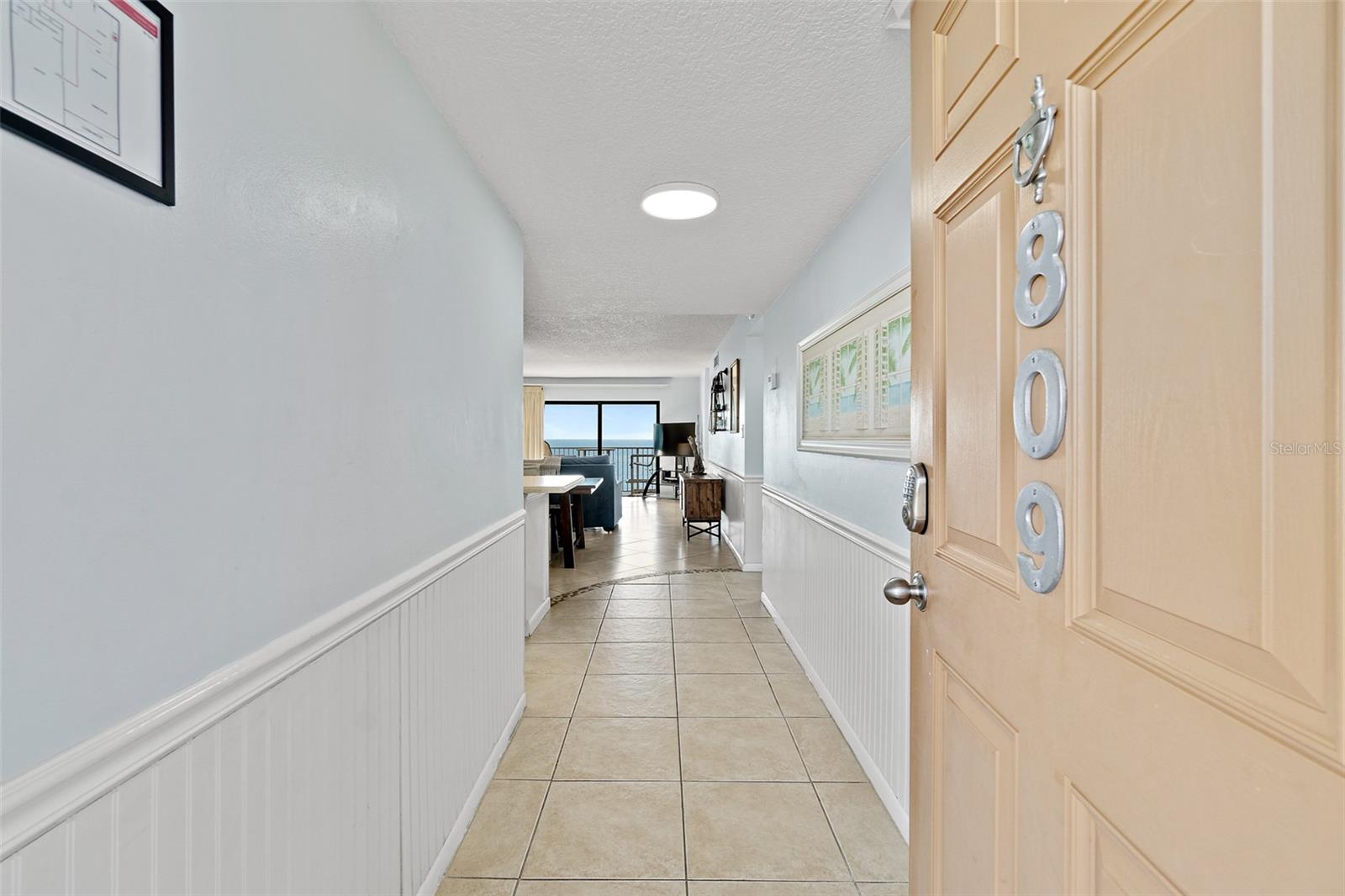 Image 3 of 34 For 7520 Ridgewood Avenue 809