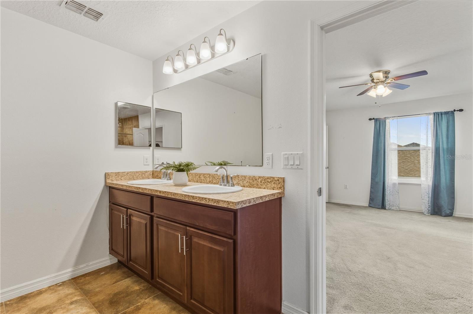 Image 25 of 39 For 1131 Nelson Meadow Lane