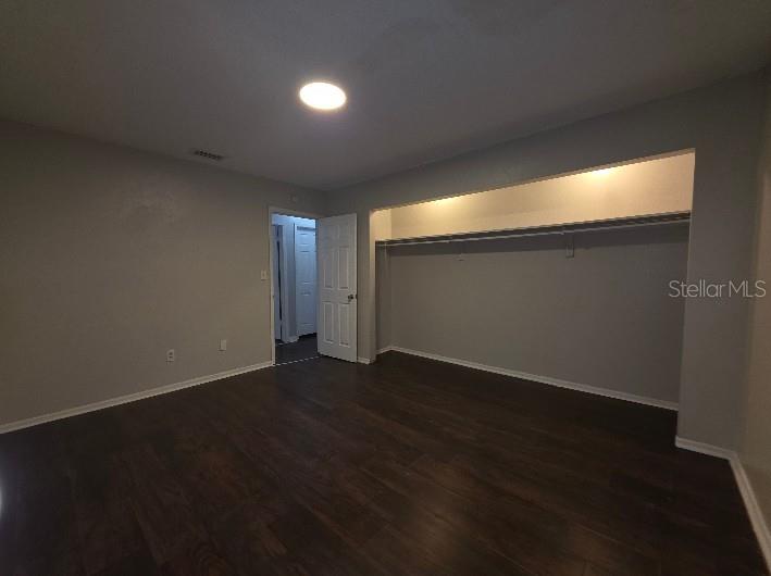 Image 14 of 24 For 843 Grove Ave Grove Avenue