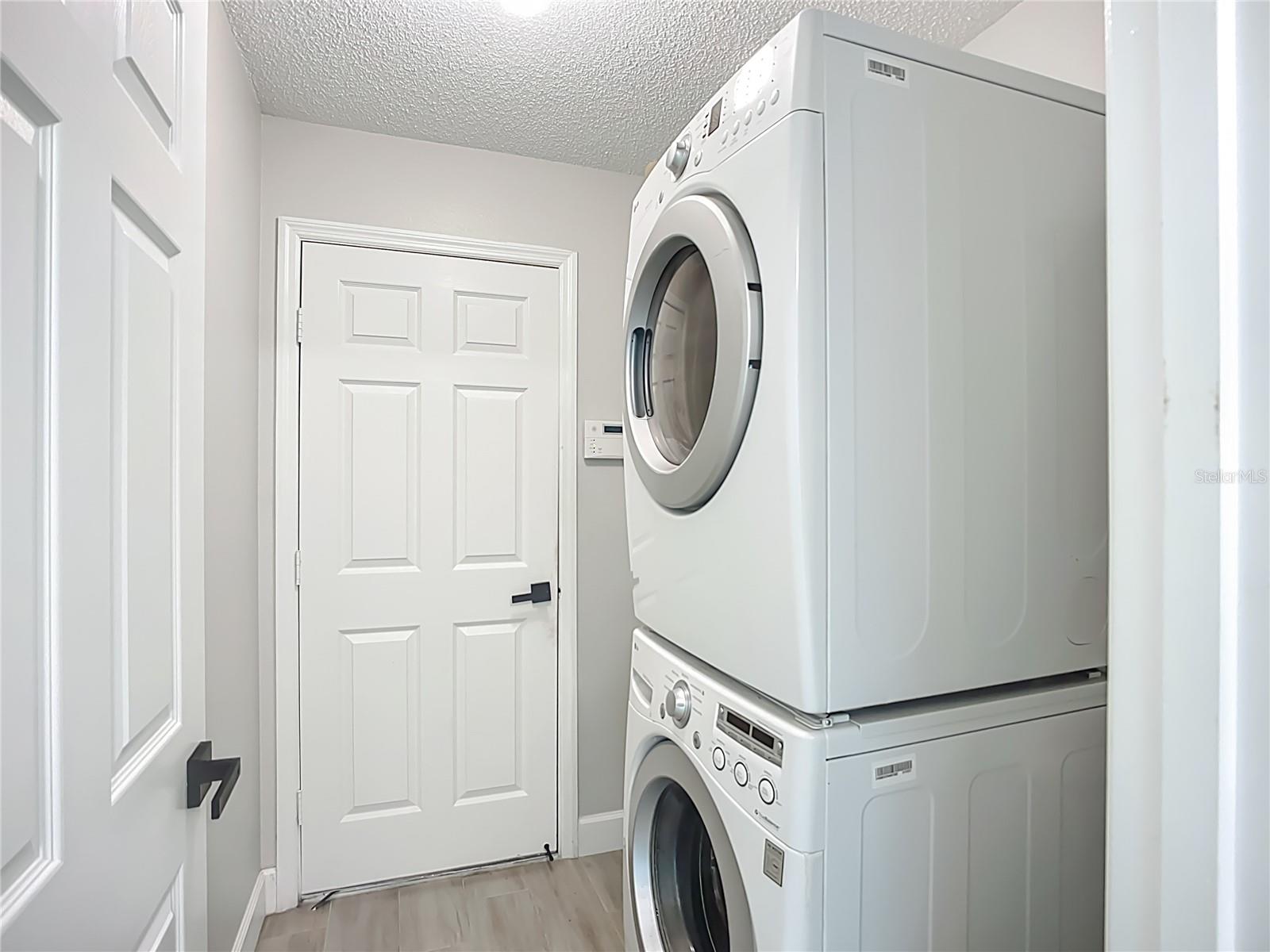 Image 17 of 24 For 4218 Berkeley Drive