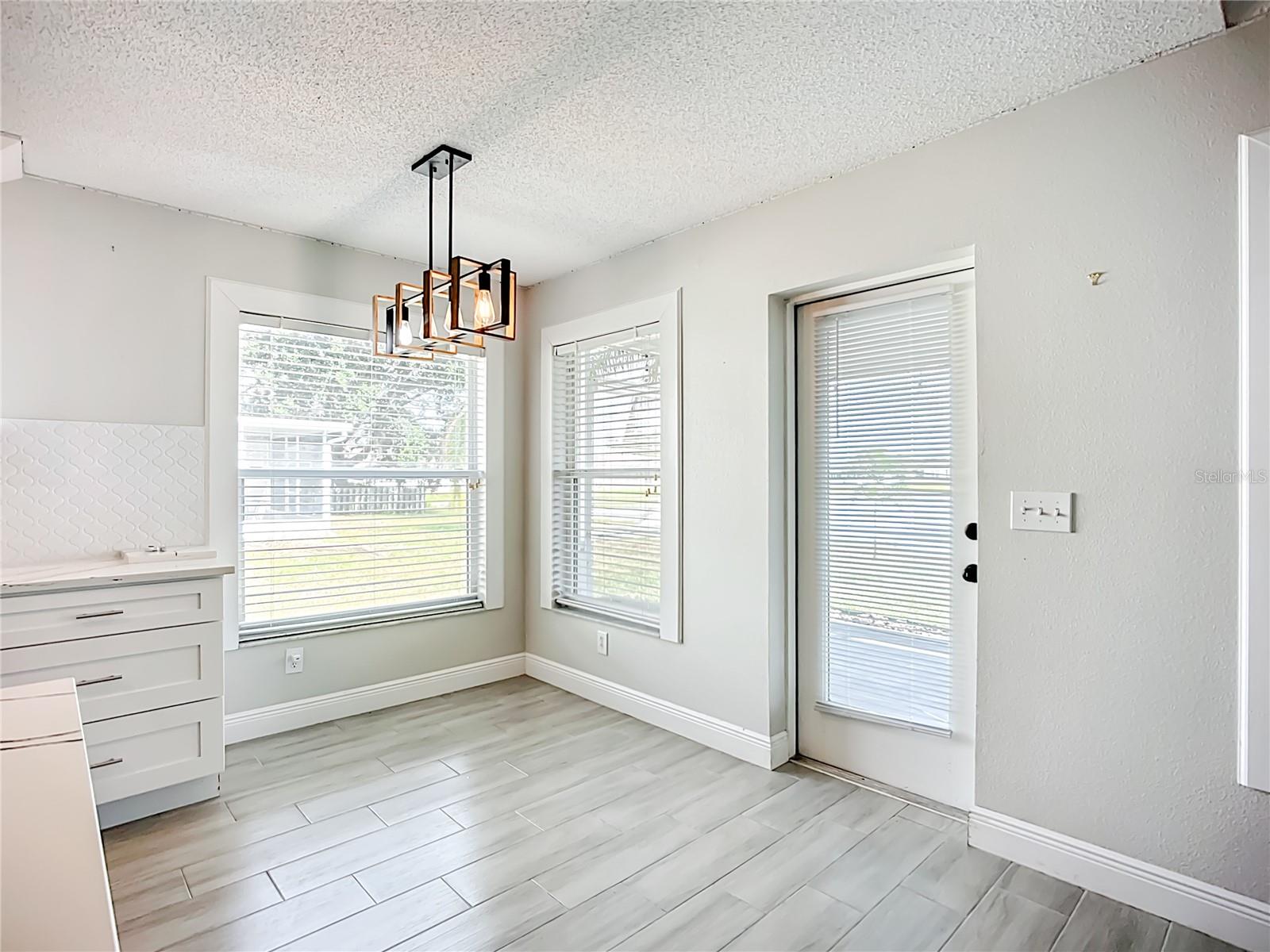 Image 9 of 24 For 4218 Berkeley Drive