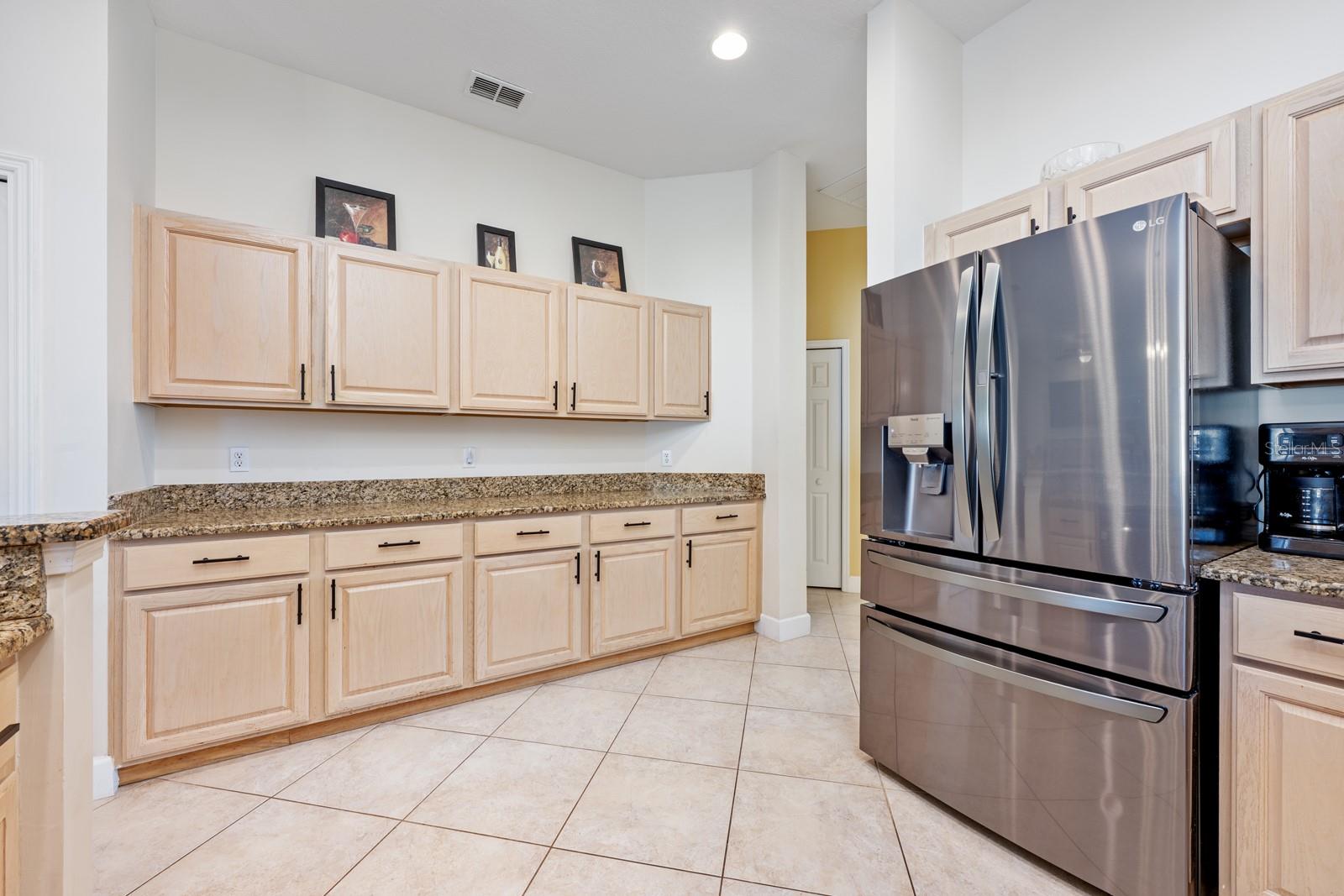 Image 10 of 34 For 1633 Carillon Park Drive