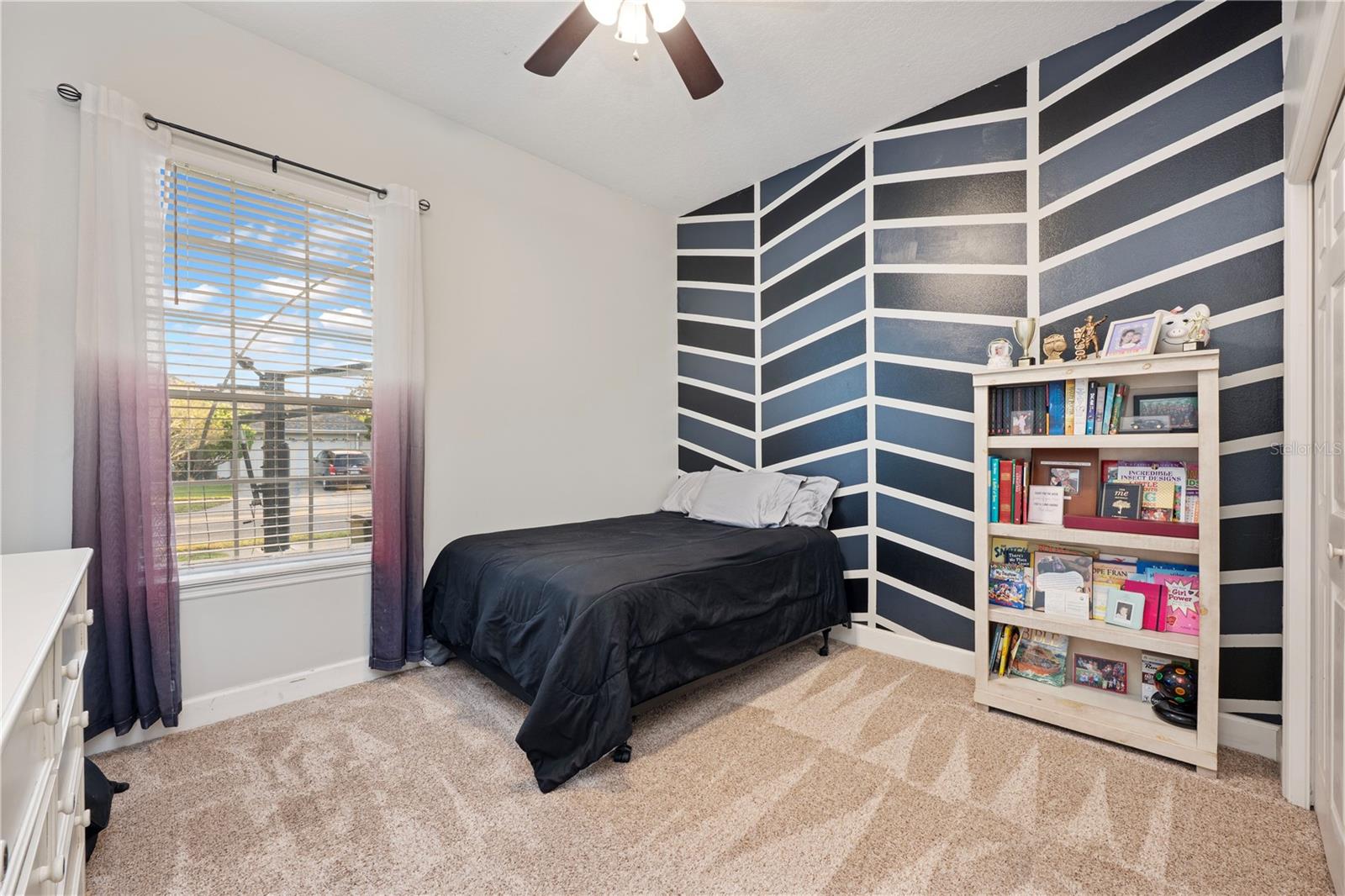 Image 18 of 34 For 1633 Carillon Park Drive