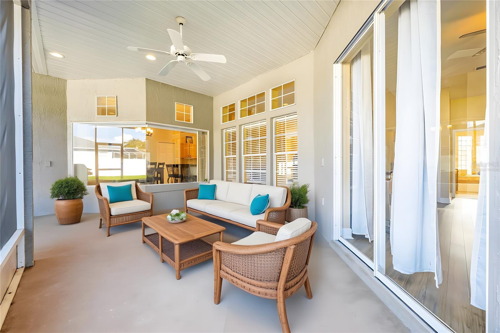 Image 21 of 34 For 1633 Carillon Park Drive