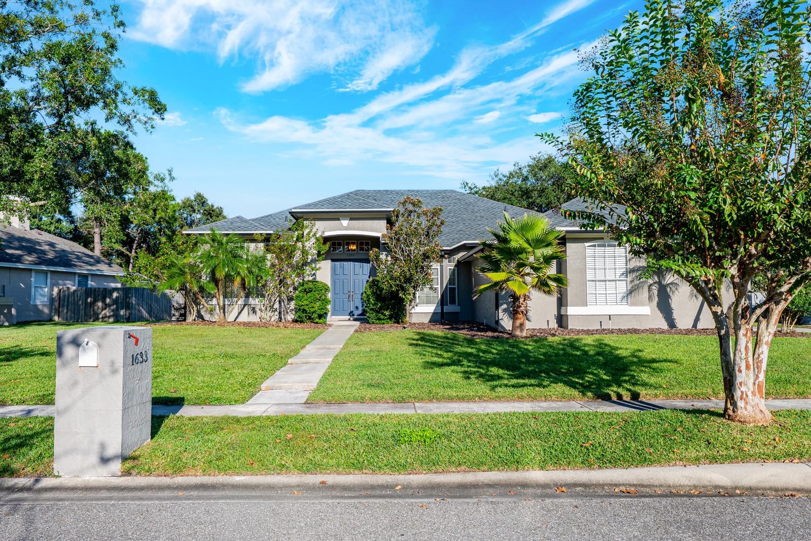 Image 28 of 34 For 1633 Carillon Park Drive