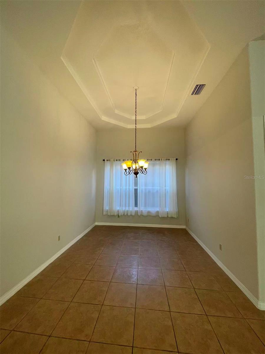 Image 10 of 53 For 8413 Saint Marino Boulevard