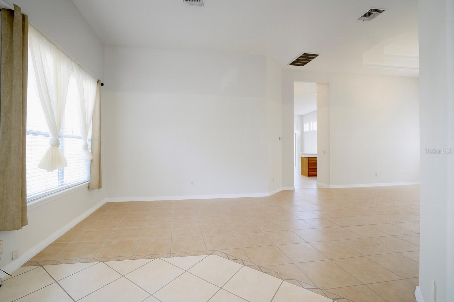 Image 29 of 53 For 8413 Saint Marino Boulevard