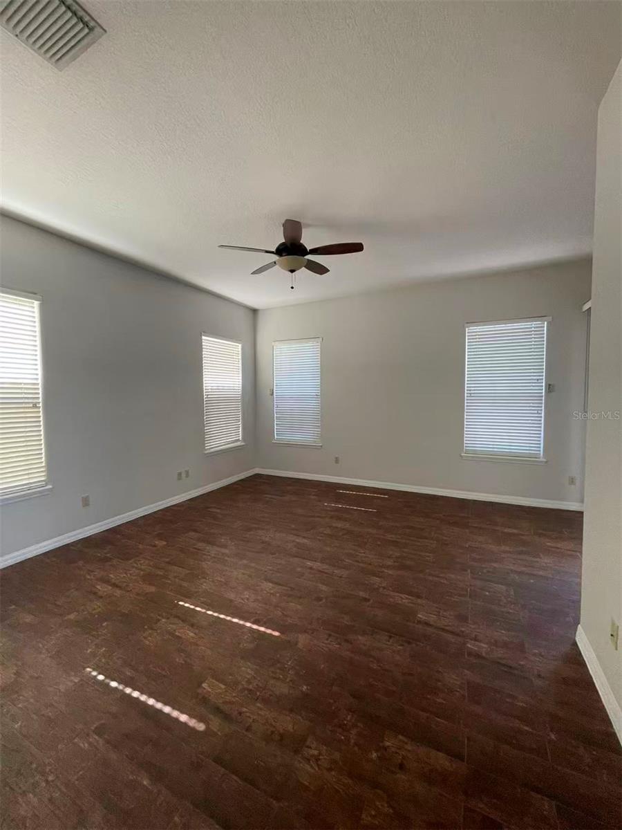 Image 6 of 53 For 8413 Saint Marino Boulevard