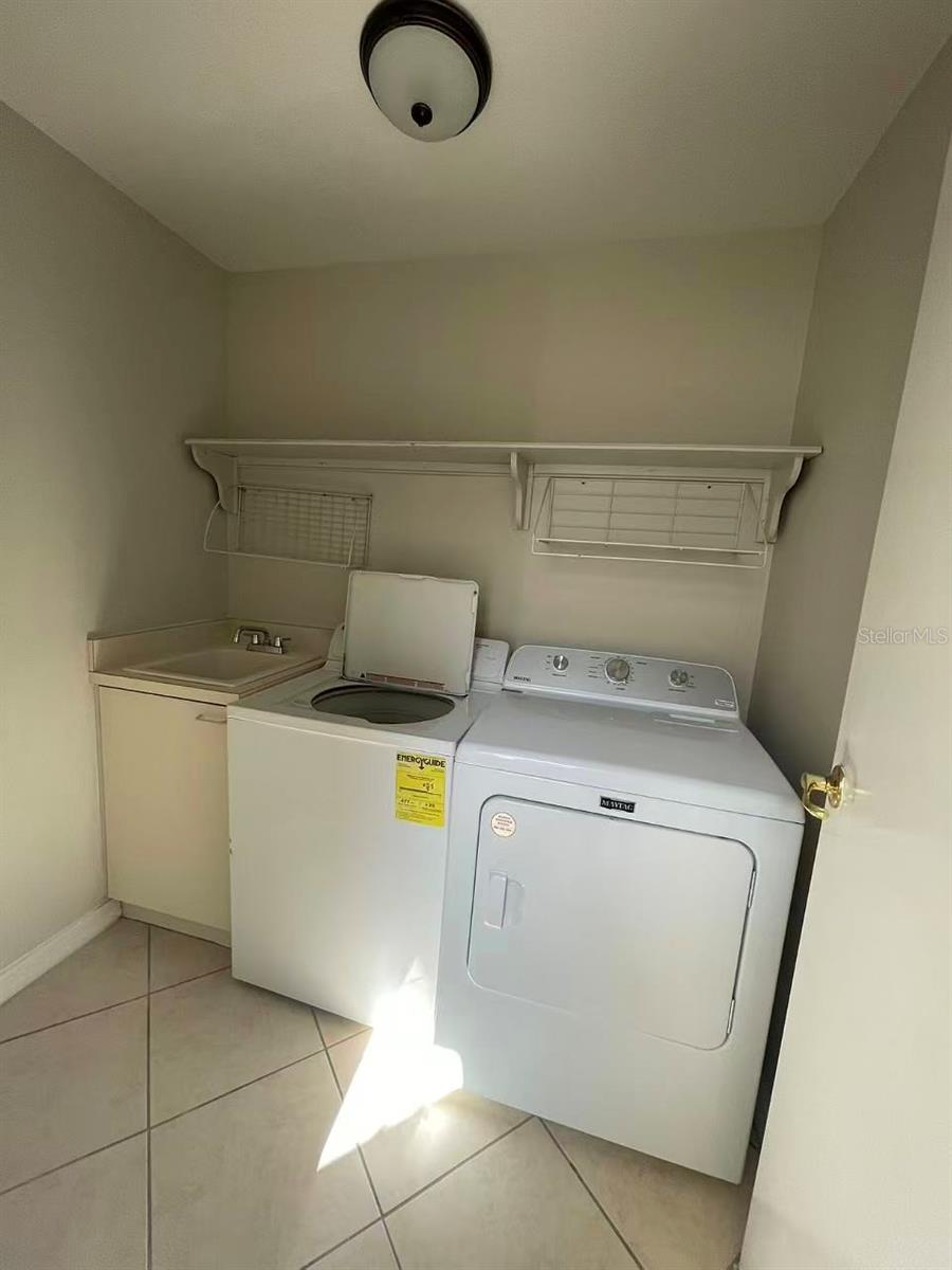 Image 9 of 53 For 8413 Saint Marino Boulevard