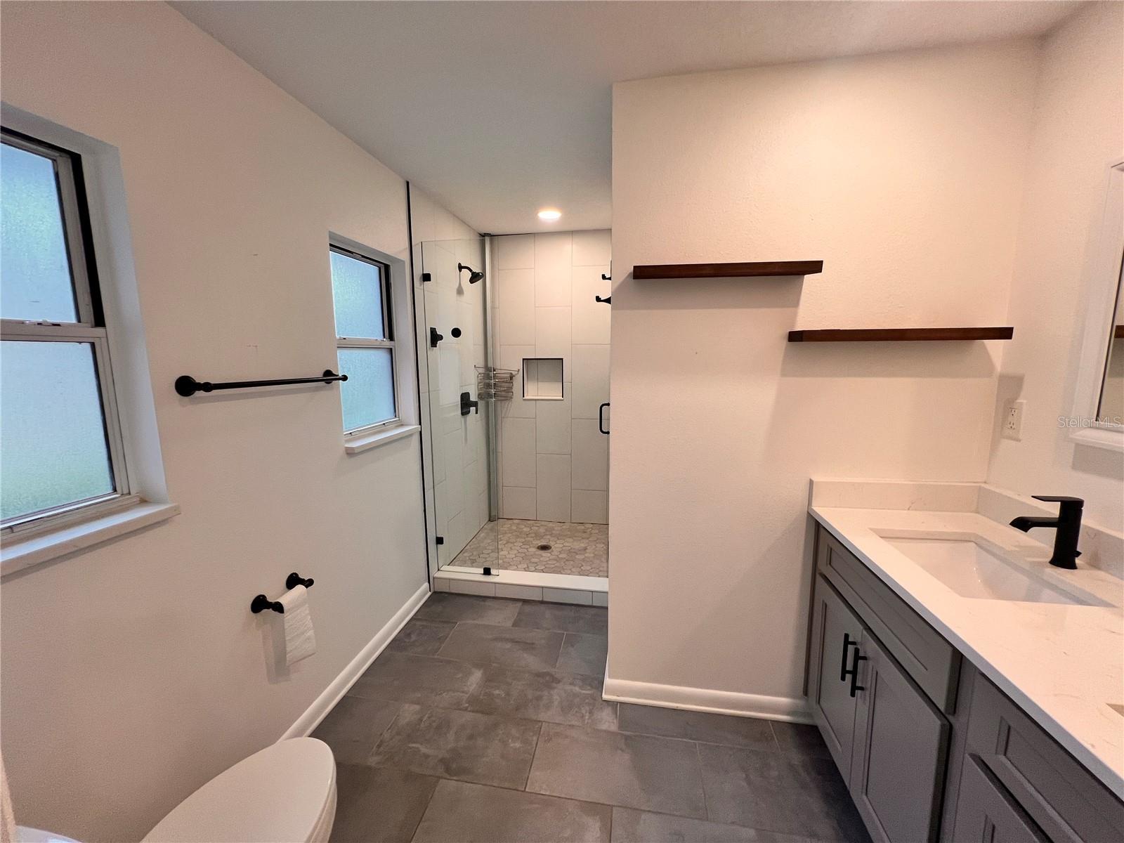 Image 16 of 21 For 2080 Thunderbird Trail