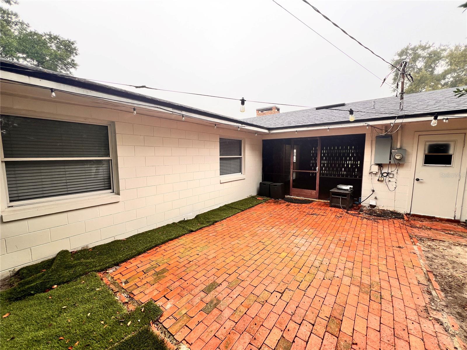 Image 20 of 21 For 2080 Thunderbird Trail