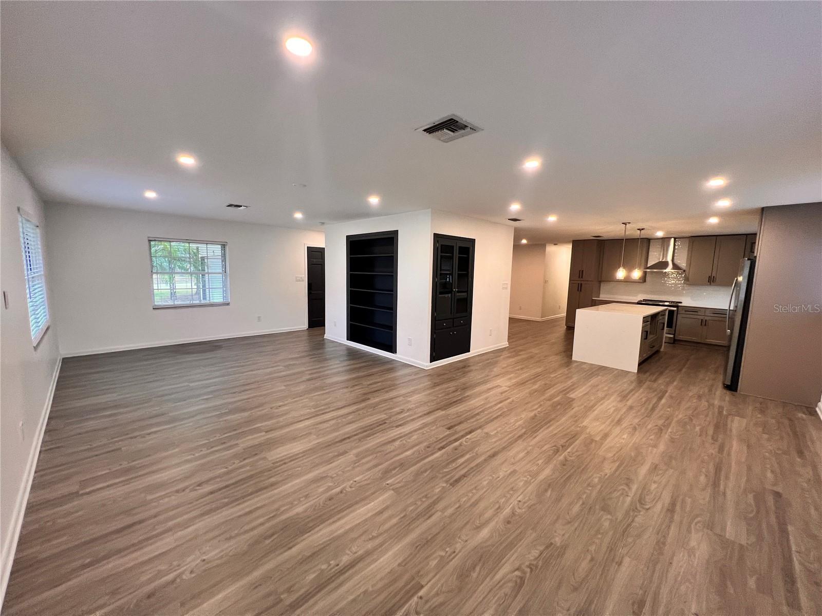 Image 4 of 21 For 2080 Thunderbird Trail