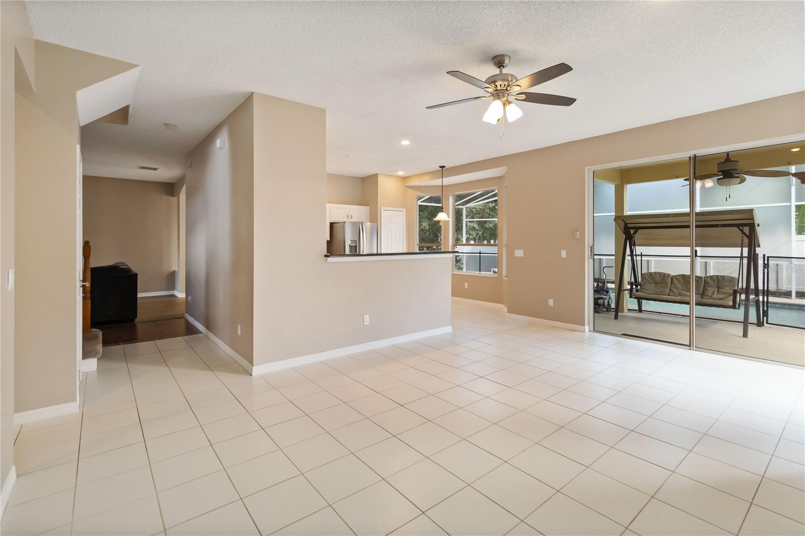 Image 11 of 33 For 381 Lakepark Trail