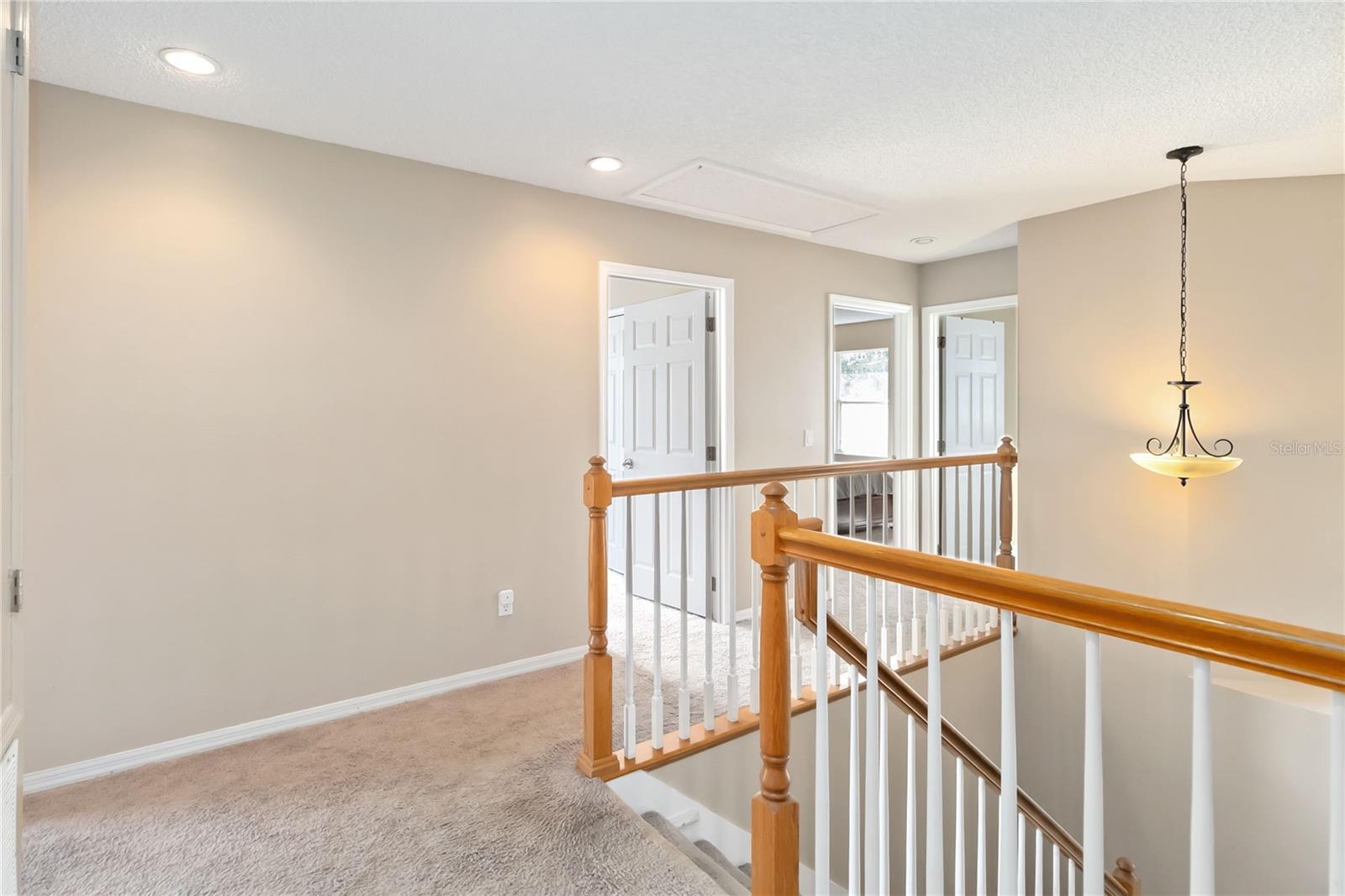 Image 14 of 33 For 381 Lakepark Trail