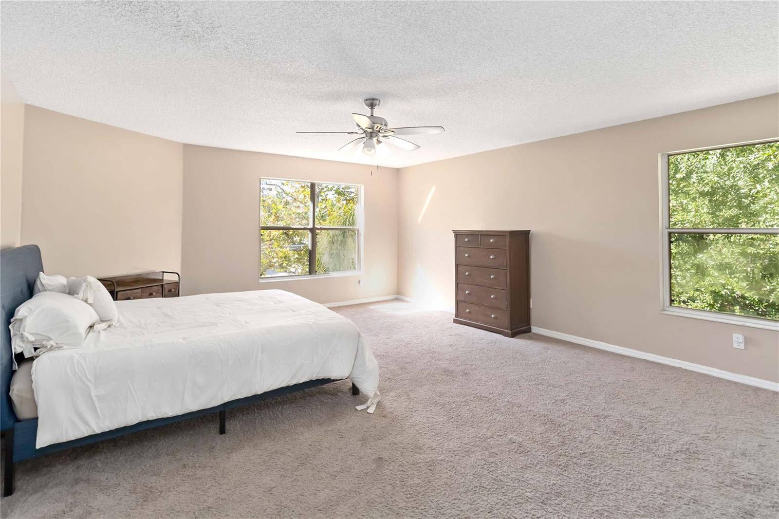 Image 15 of 33 For 381 Lakepark Trail