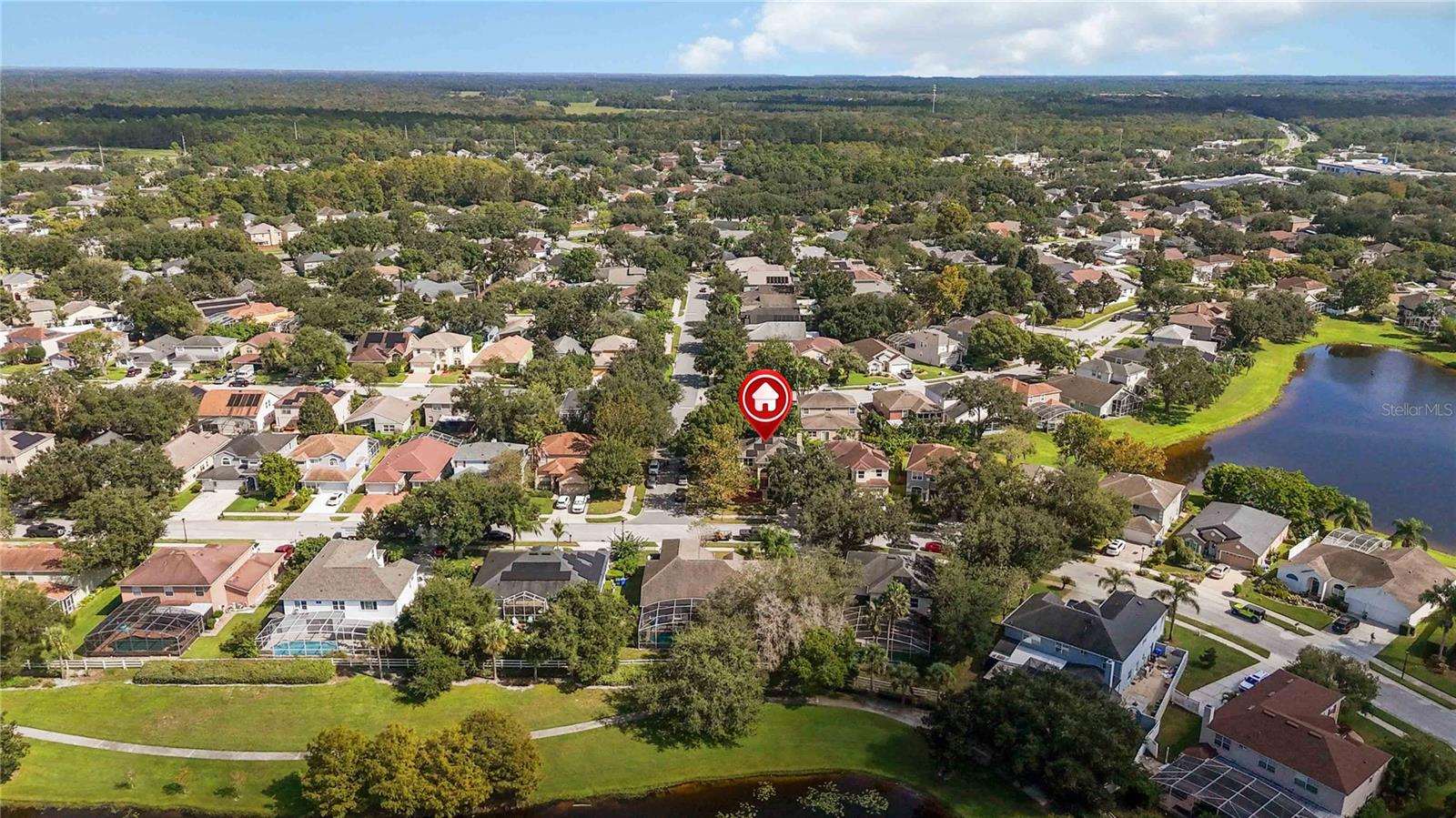 Image 28 of 33 For 381 Lakepark Trail