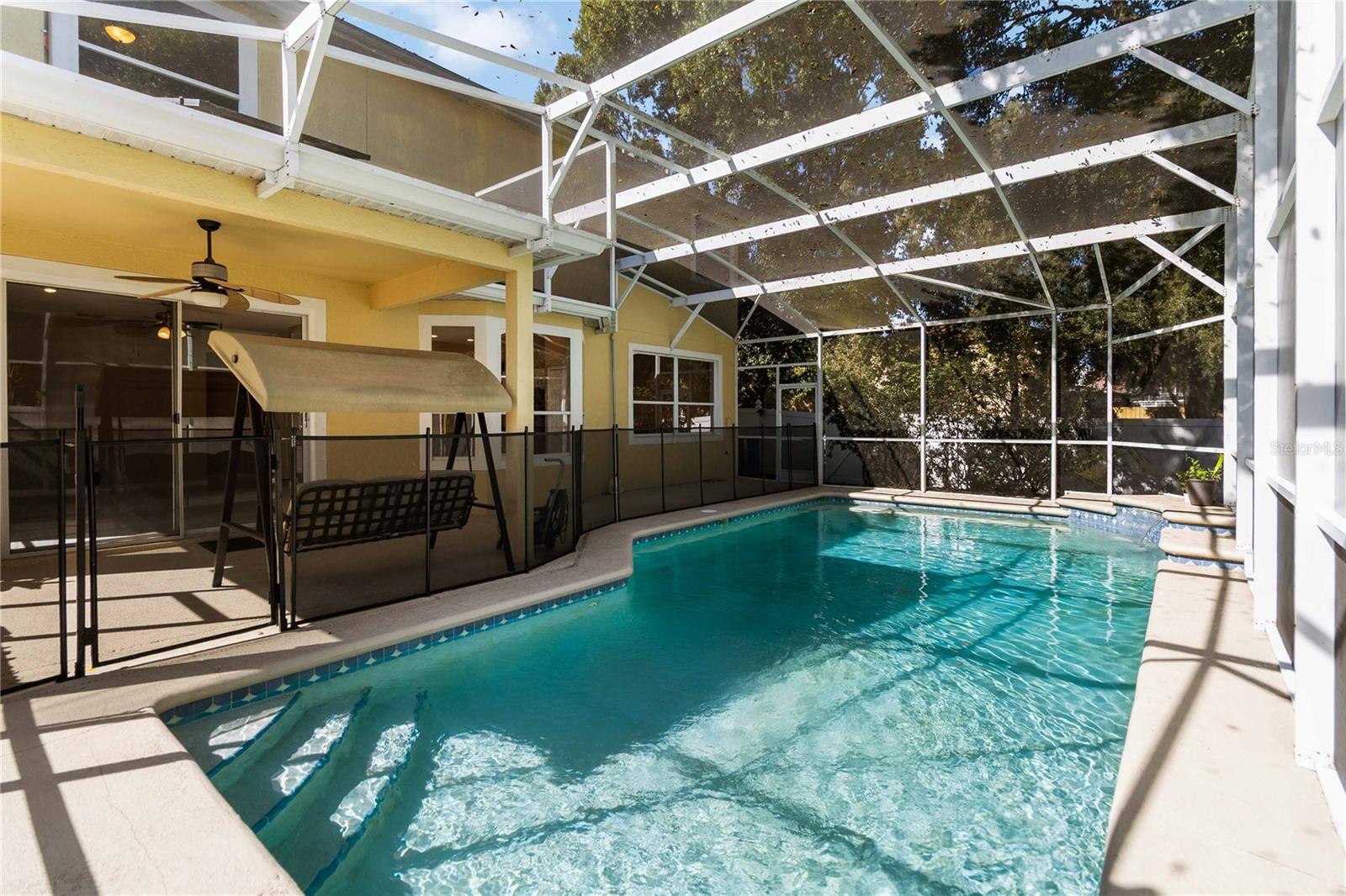 Image 4 of 33 For 381 Lakepark Trail