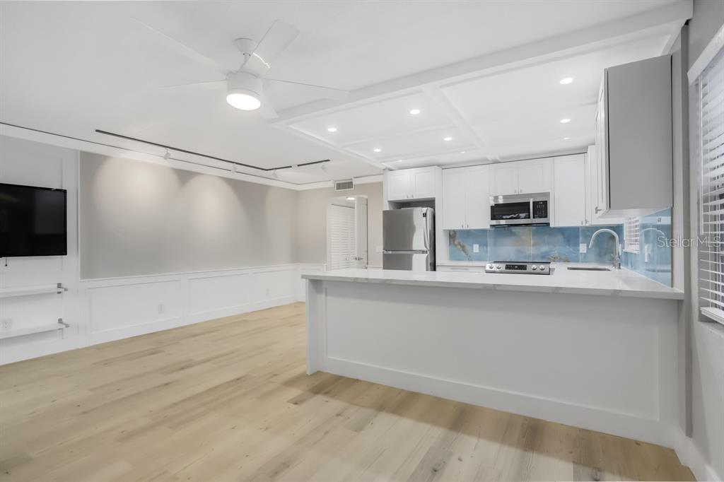 Image 11 of 21 For 40 Prescott B  40