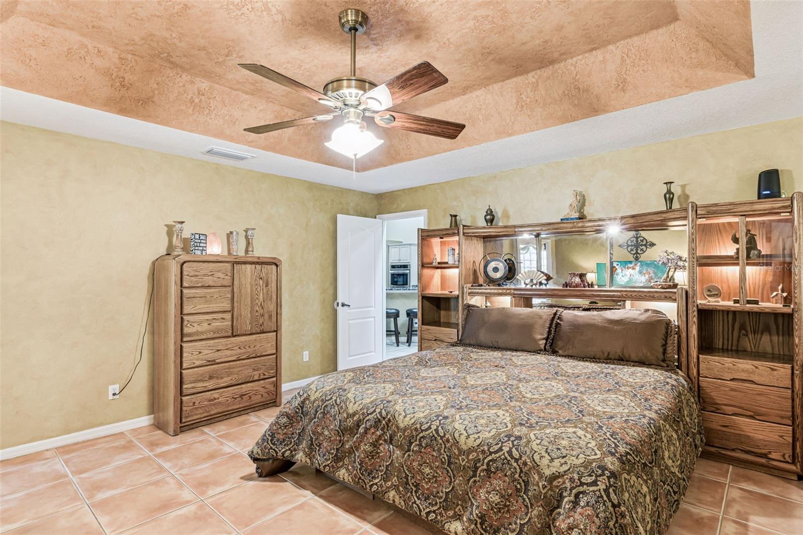 Image 27 of 46 For 1714 Sweetwater West Circle