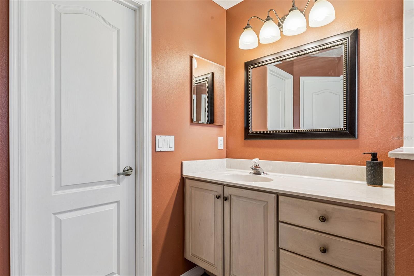 Image 31 of 46 For 1714 Sweetwater West Circle