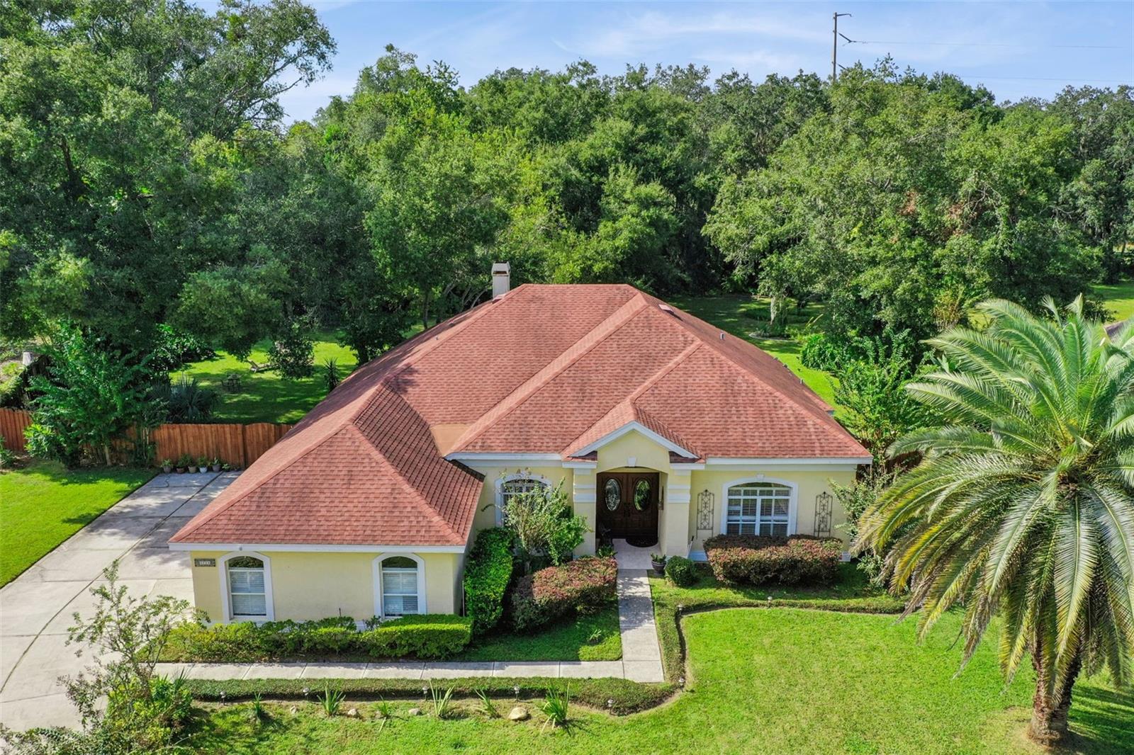 Image 4 of 46 For 1714 Sweetwater West Circle