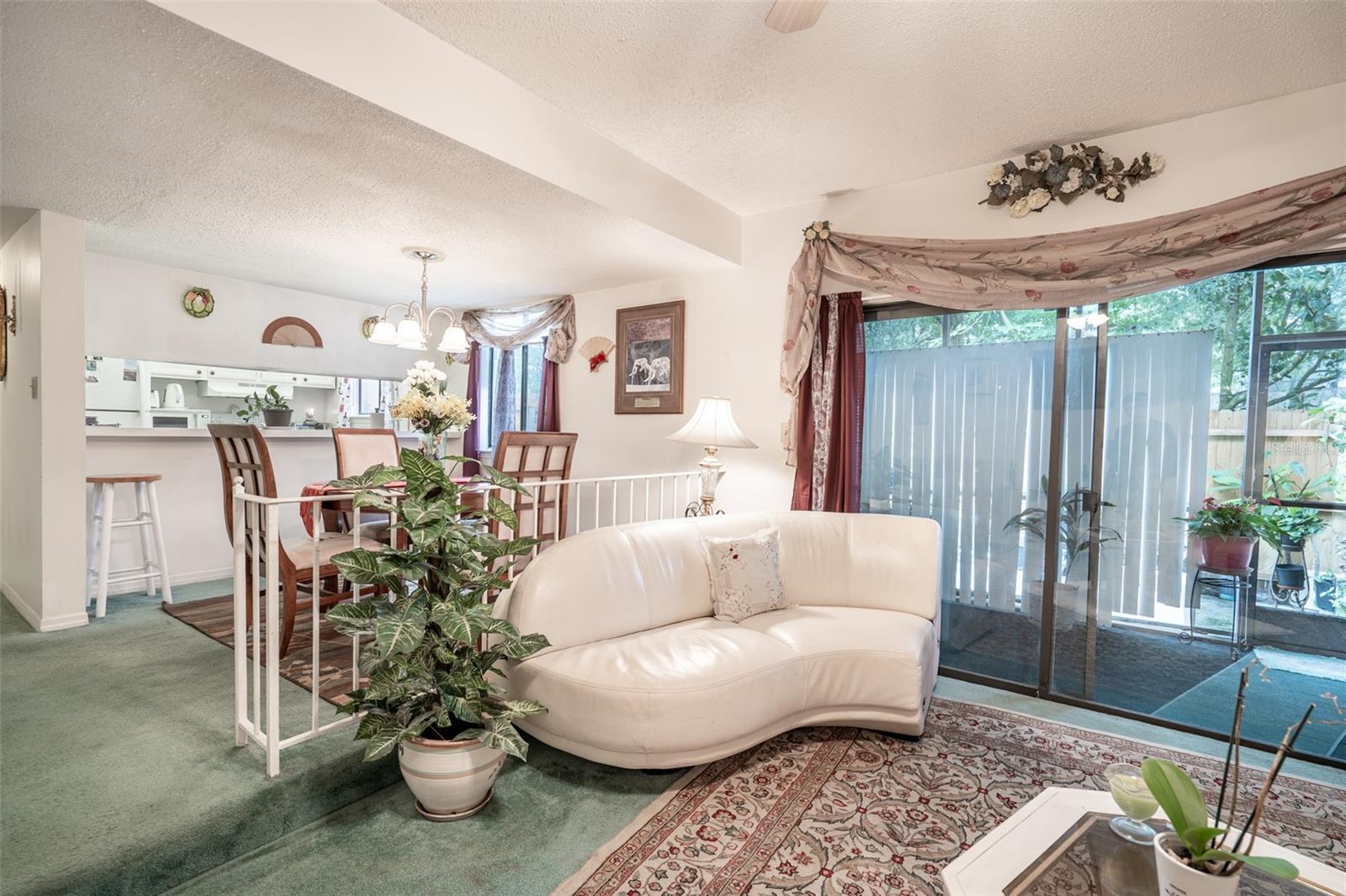 Image 4 of 29 For 1409 Oak Place F