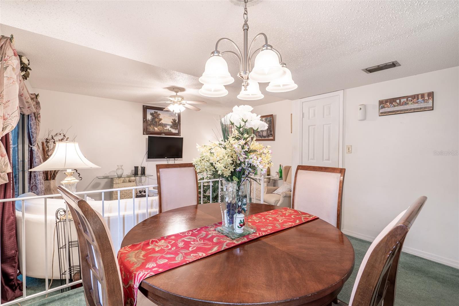 Image 8 of 29 For 1409 Oak Place F