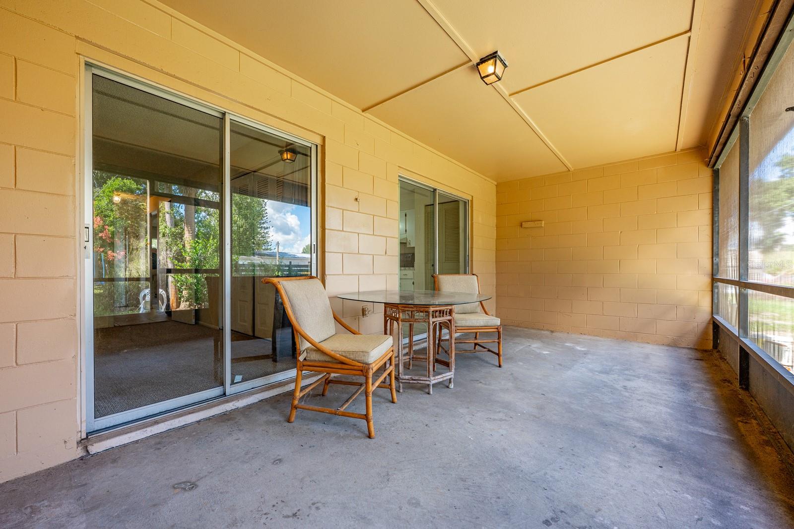 Image 13 of 35 For 5649-5651 Struthers Court