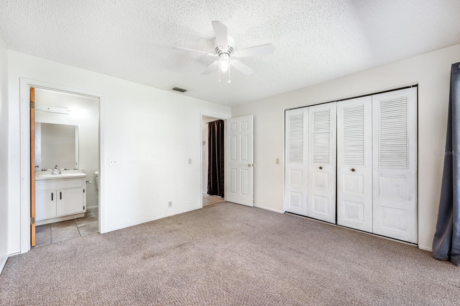 Image 32 of 35 For 5649-5651 Struthers Court