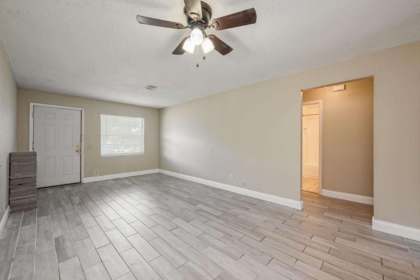 Image 33 of 35 For 5649-5651 Struthers Court