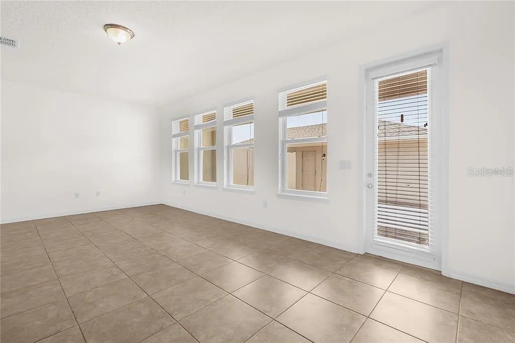 Image 14 of 48 For 8130 Red Stopper Lane