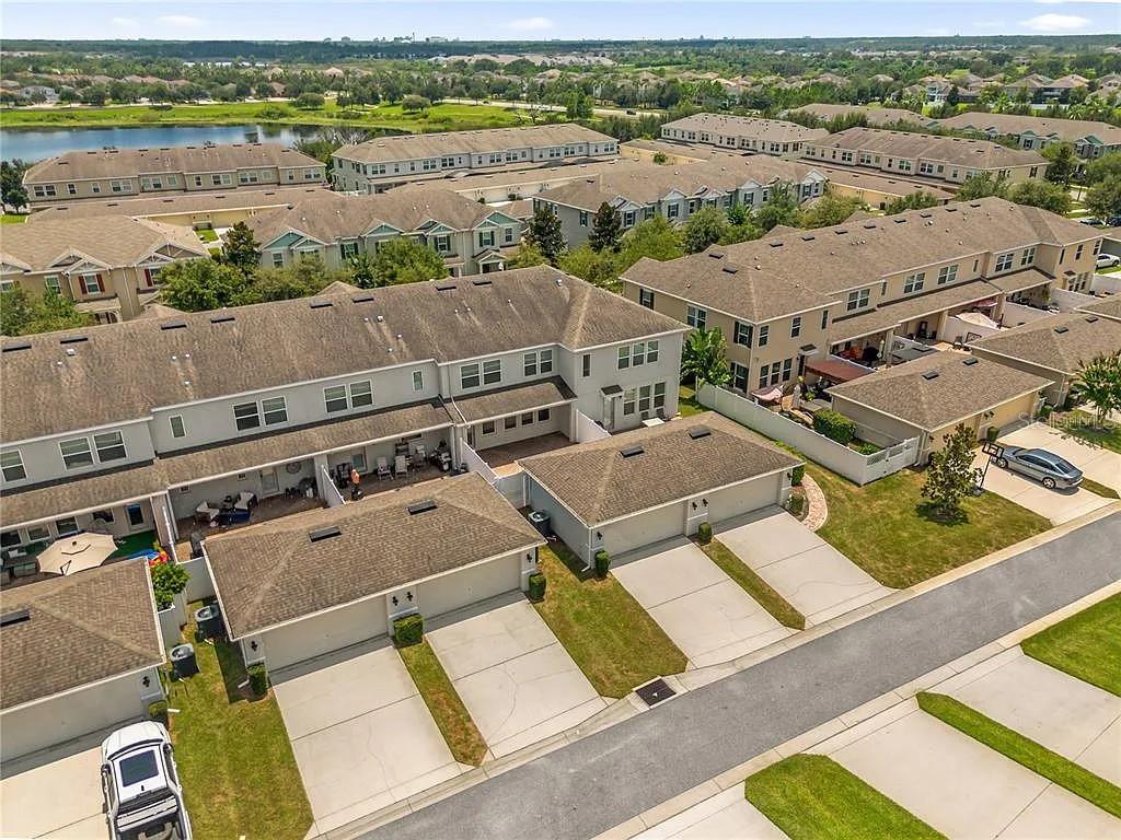 Image 36 of 48 For 8130 Red Stopper Lane