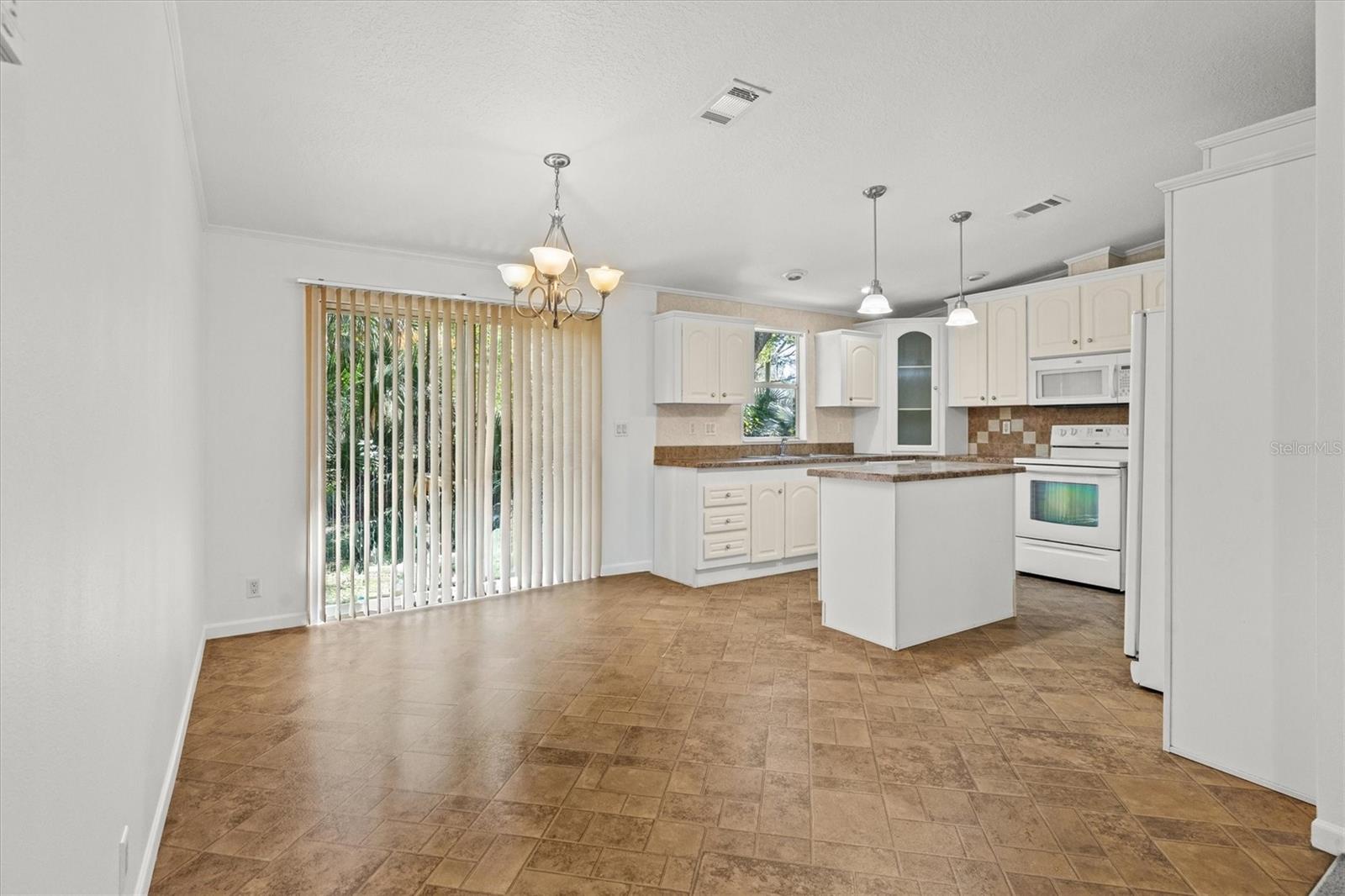 Image 18 of 32 For 8821 180th Avenue Road