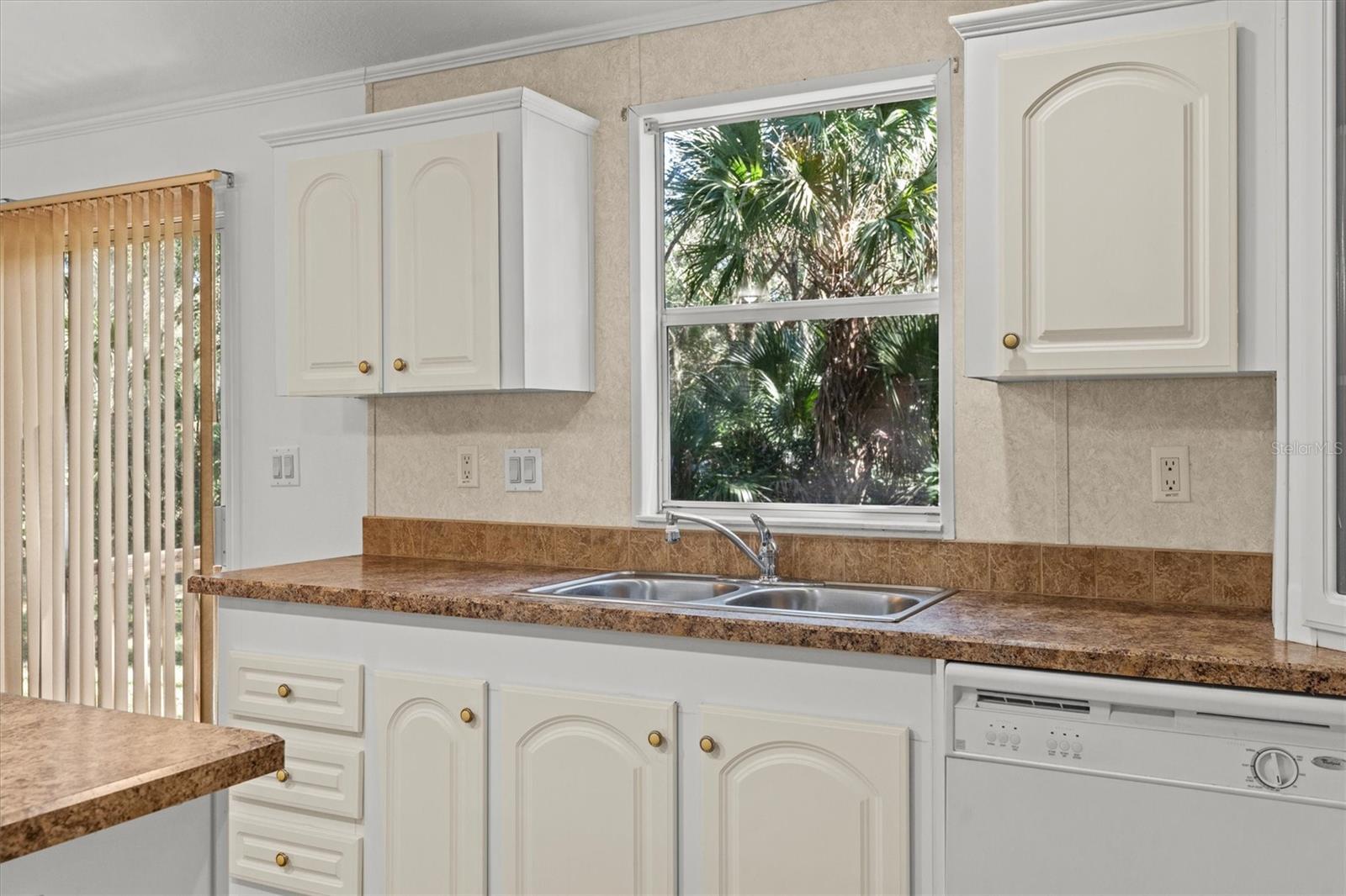 Image 23 of 32 For 8821 180th Avenue Road