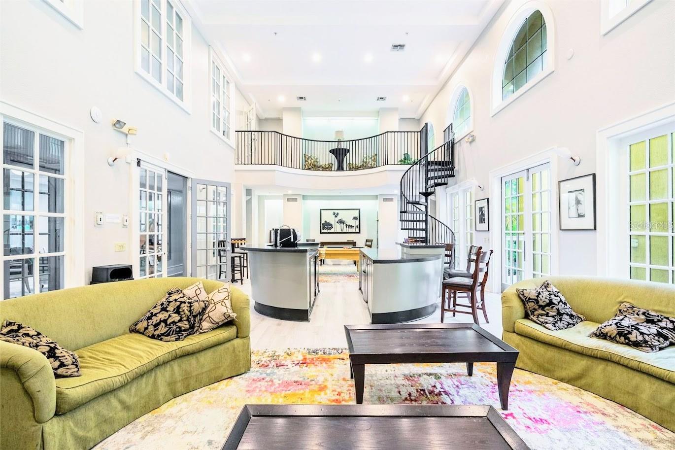 Image 21 of 23 For 860 Orange Avenue 256