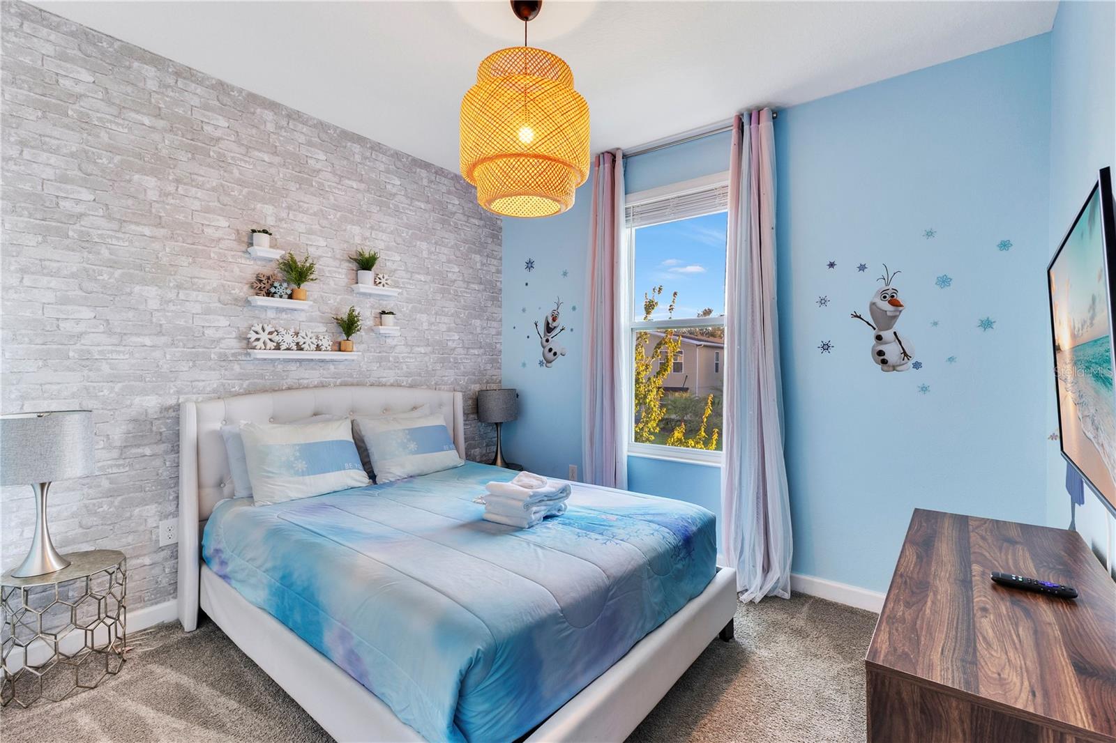 Image 18 of 40 For 2748 Bookmark Drive