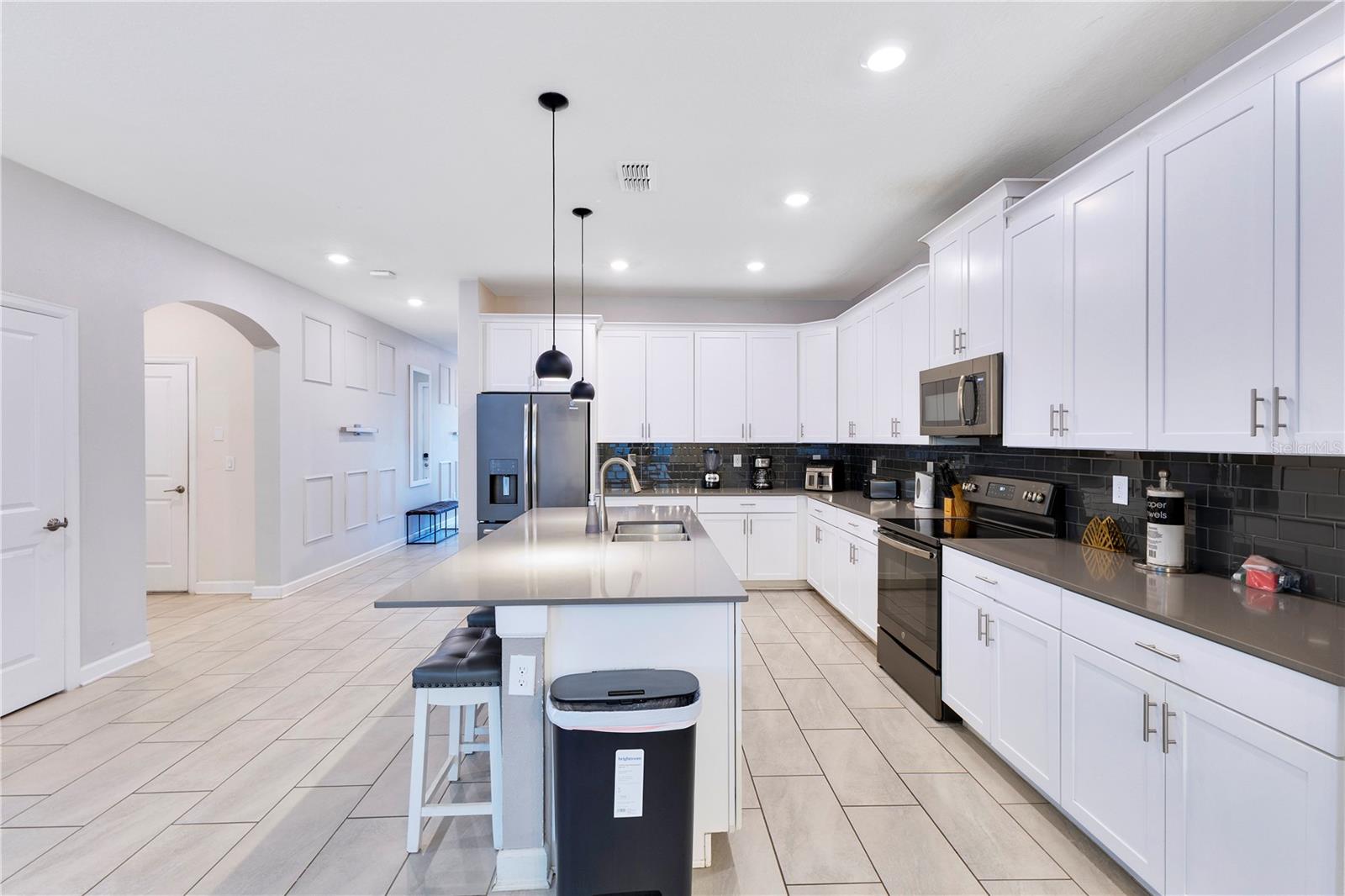 Image 7 of 40 For 2748 Bookmark Drive