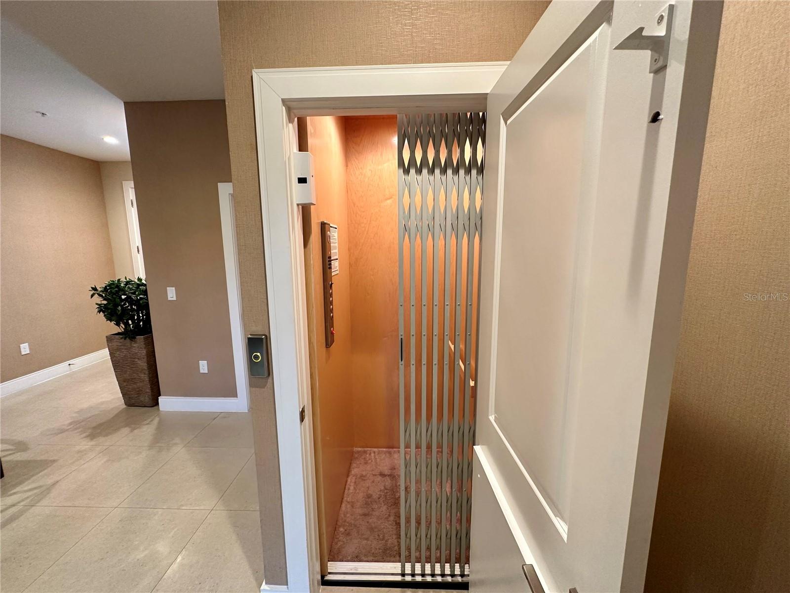 Image 11 of 29 For 3181 Brasilia Avenue