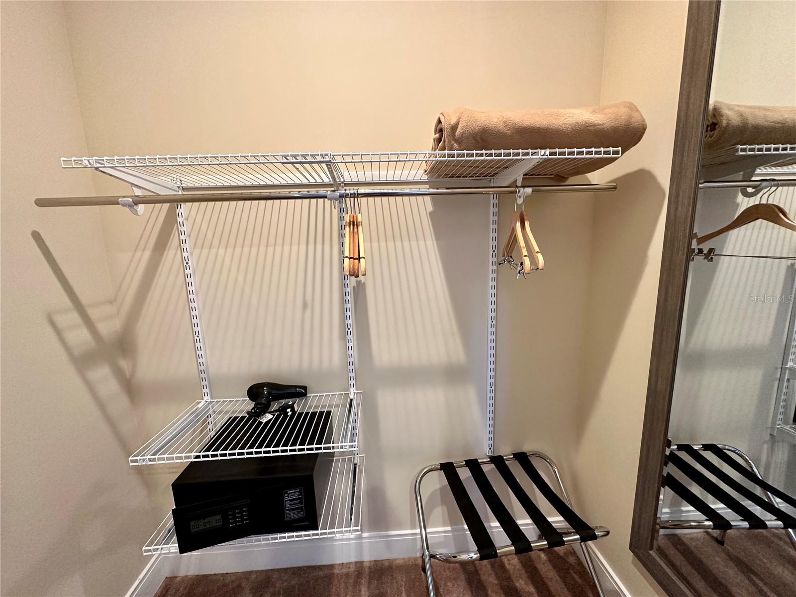 Image 17 of 29 For 3181 Brasilia Avenue