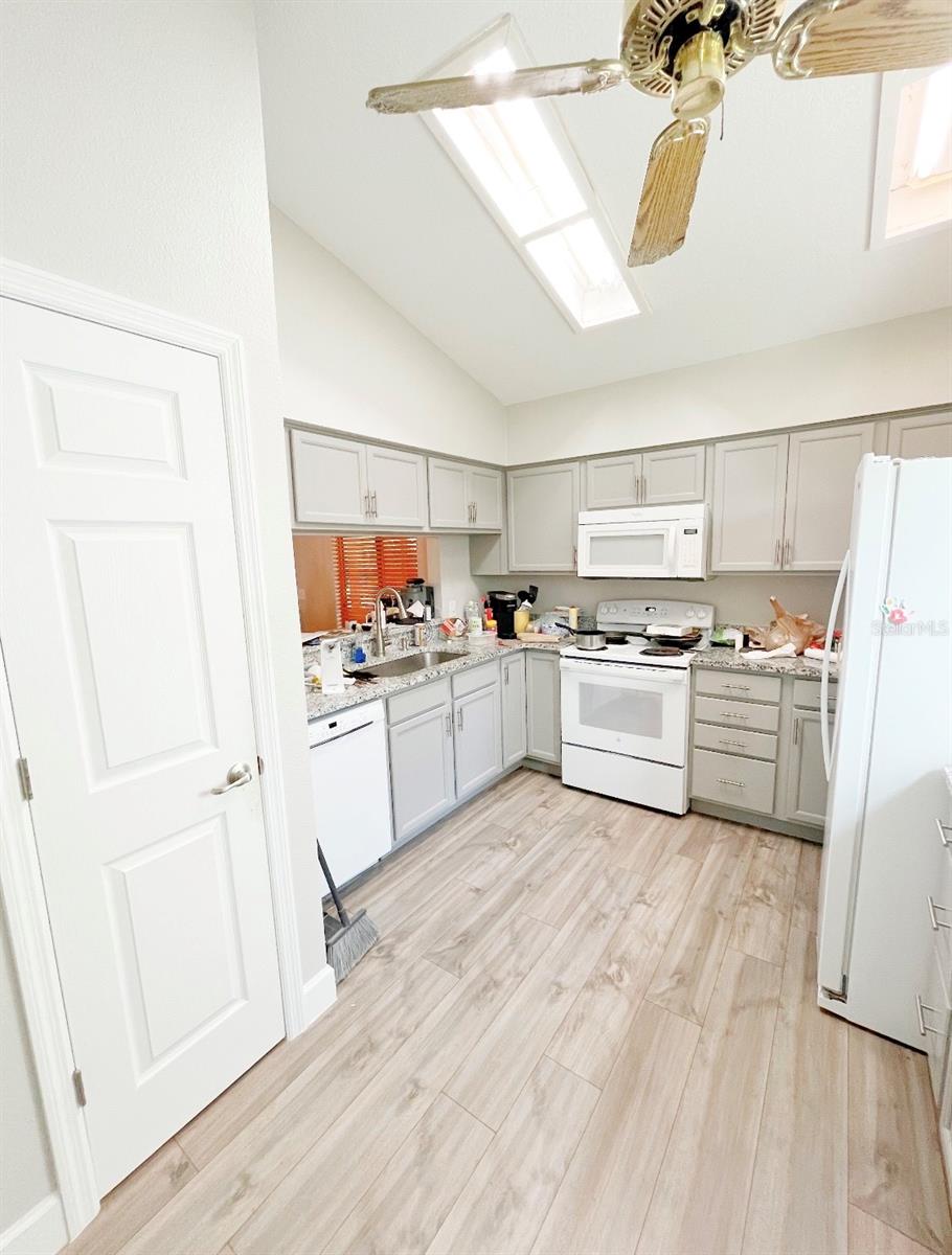 Image 4 of 12 For 109 Mockingbird Lane