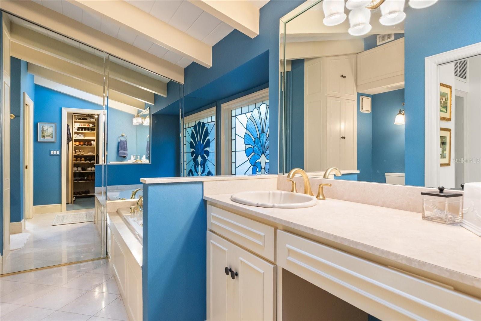 Image 25 of 46 For 516 Henkel Circle