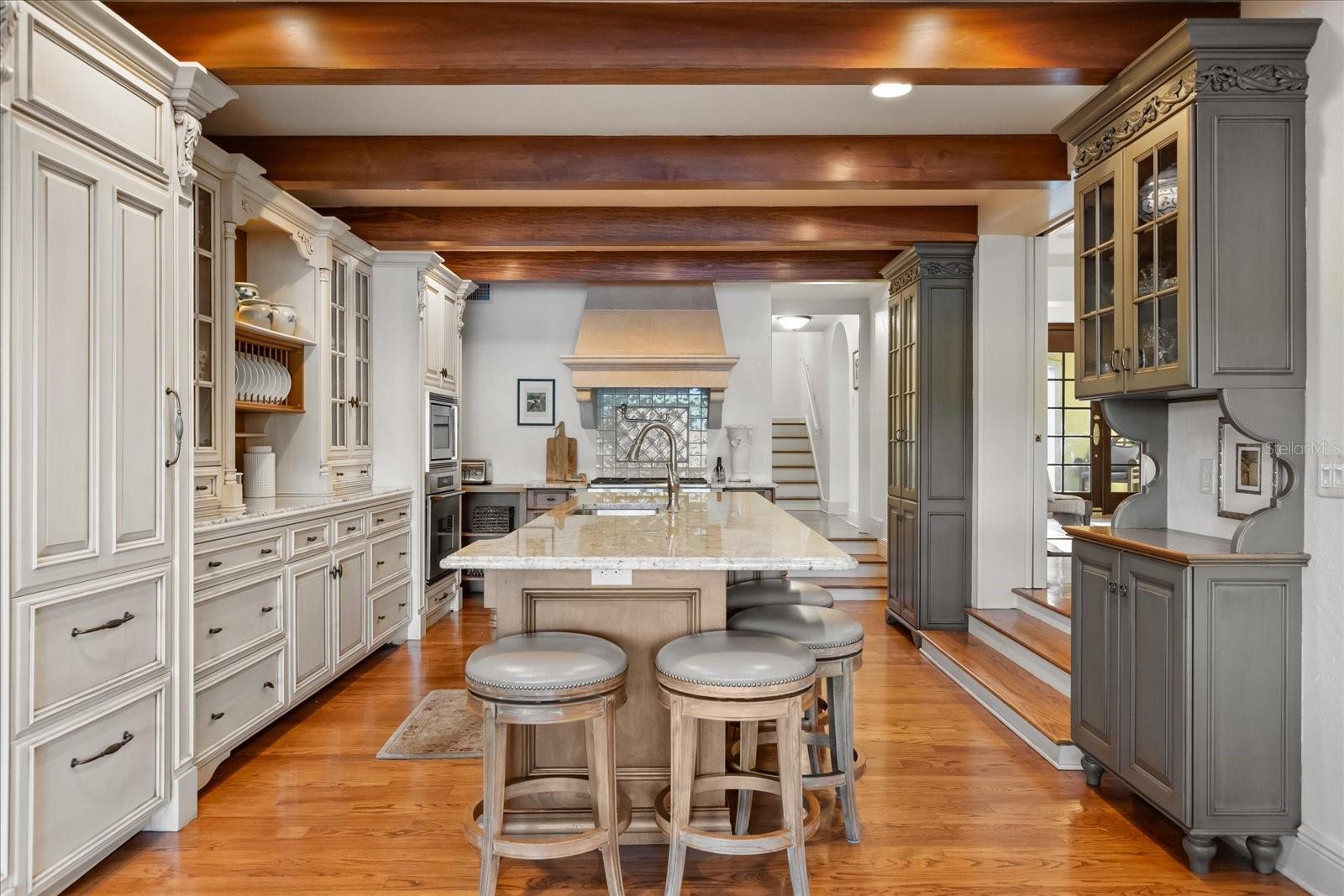 Image 5 of 46 For 516 Henkel Circle